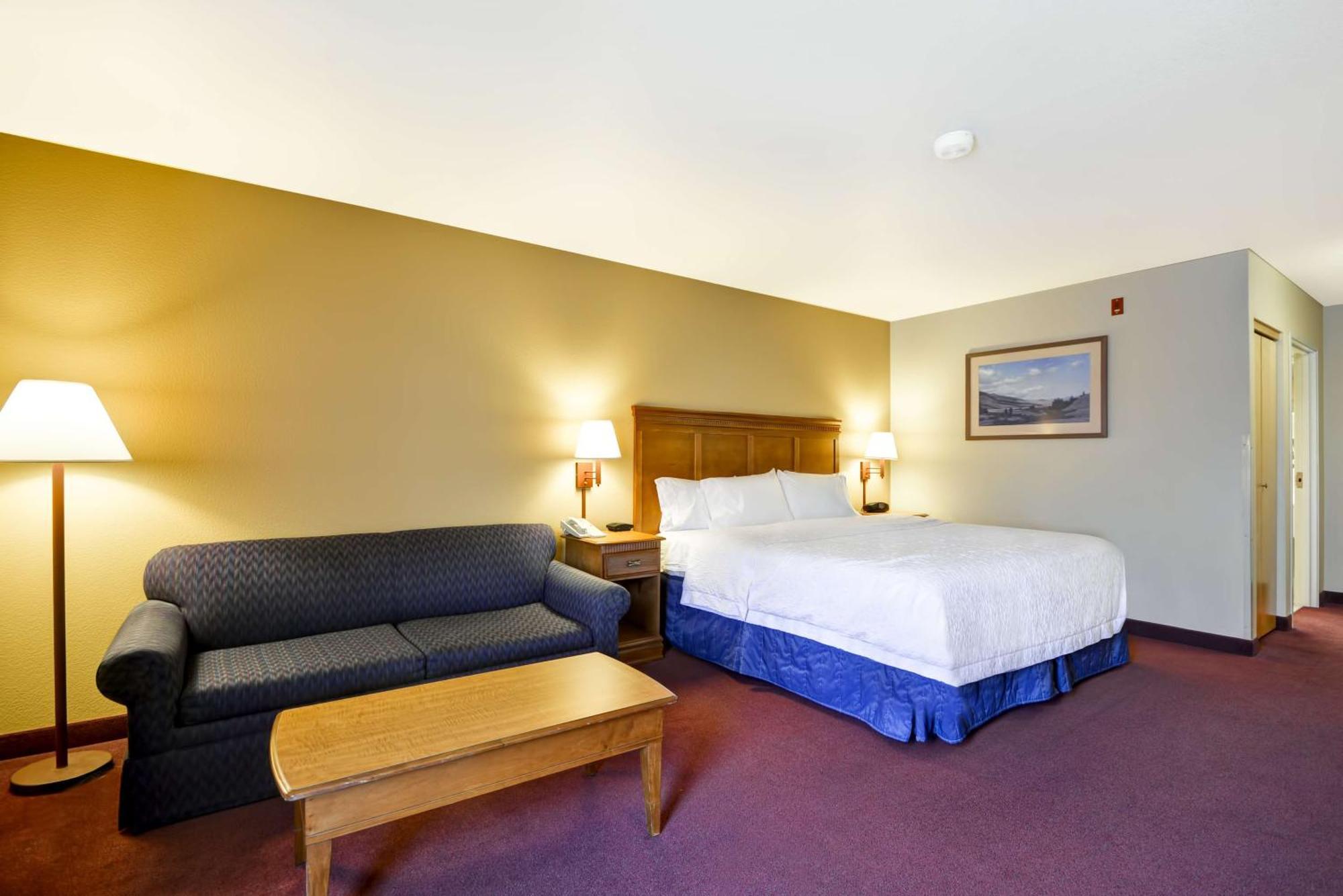Hampton Inn Бозмен Екстер'єр фото