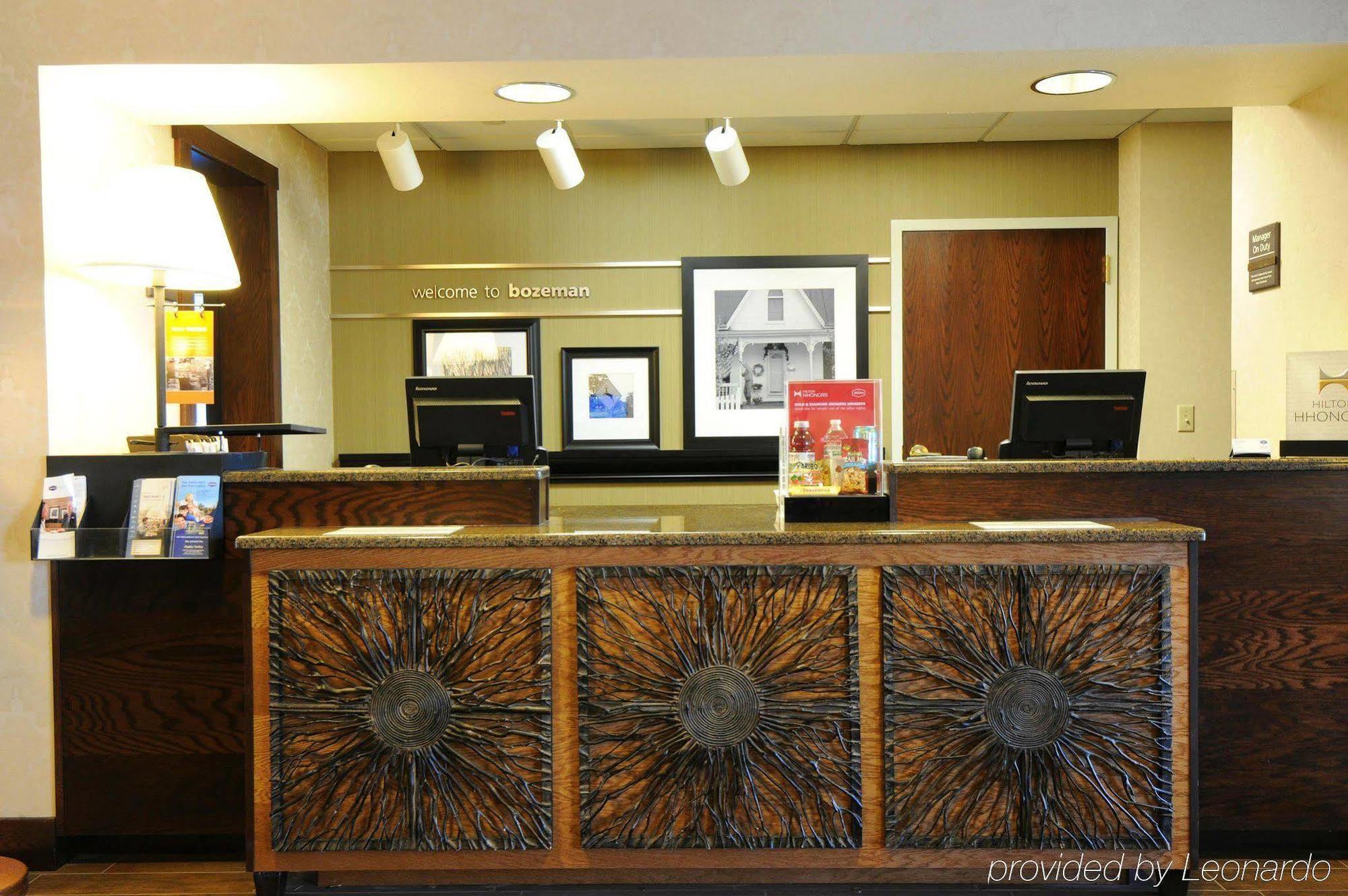 Hampton Inn Бозмен Екстер'єр фото